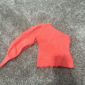 One shoulder -pink sweater